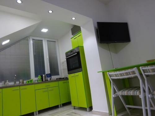 Jasmin White Apartment