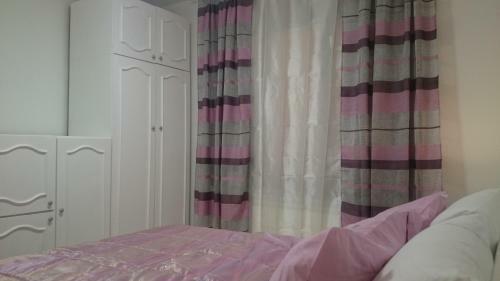 Jasmin White Apartment
