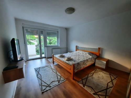 Luxury City Center Apartment