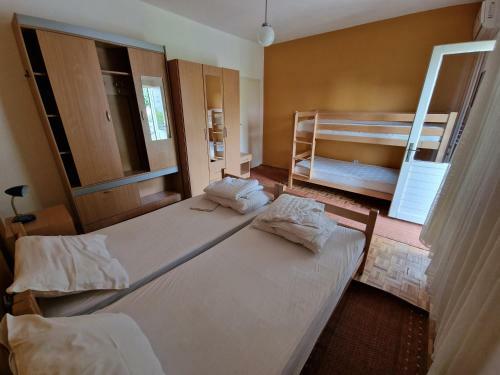 Hostal Djuric Sobe I Apartmani