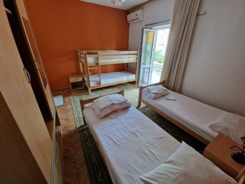 Hostal Djuric Sobe I Apartmani