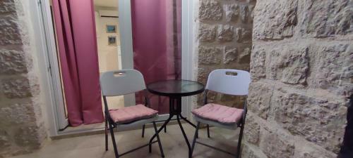 Almond Apartments