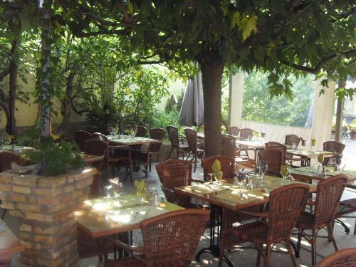 Posada Auberge De La Table Ronde