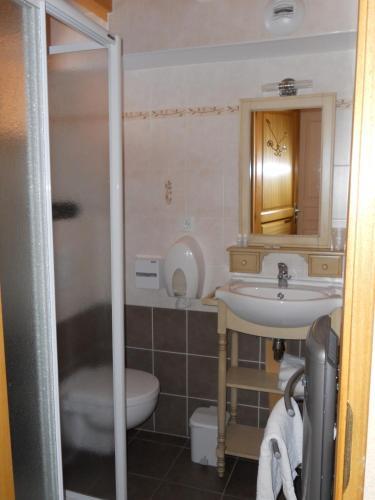 Hostal Auberge La Ferme De Ferri�res