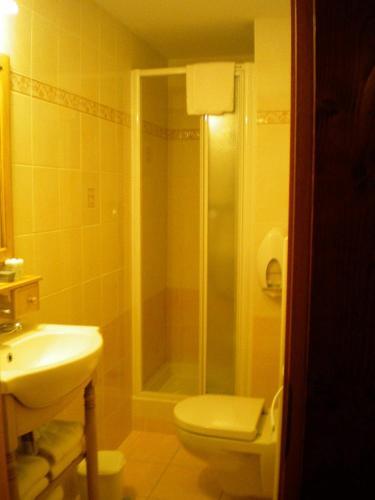 Hostal Auberge La Ferme De Ferri�res