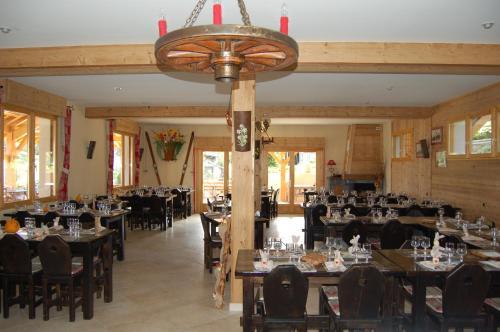Hostal Auberge La Ferme De Ferri�res