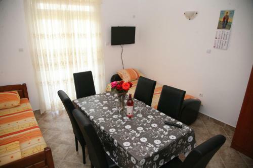 Apartments Prascevic