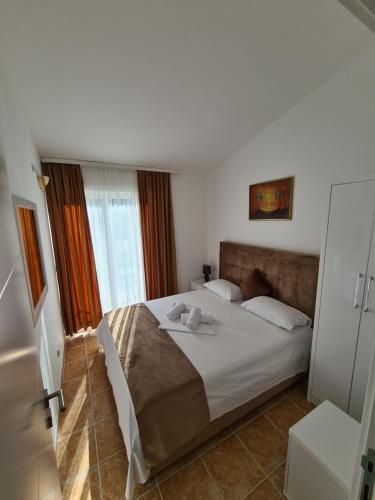 Apartments Hidri