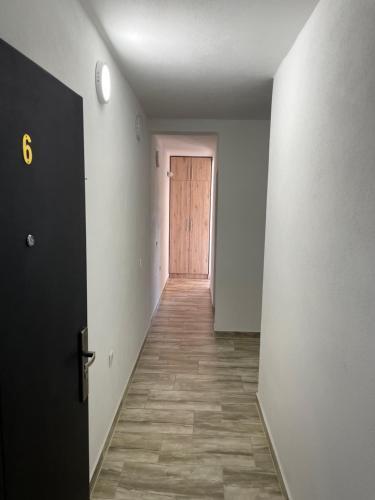Britannia, Ulcinj Montenegro - Apartment 6