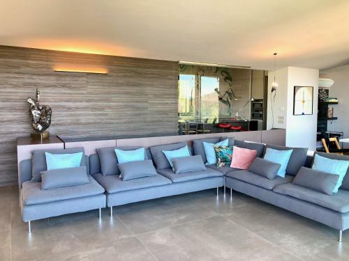 Villa Belvedere_modern Villa With Lake View
