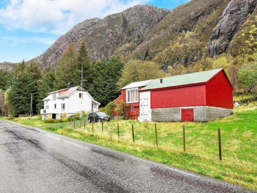 Holiday Home Midsund VII