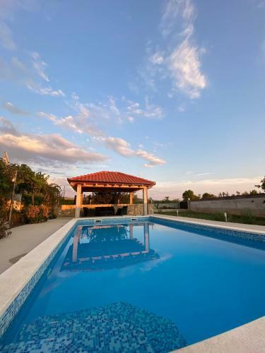 Private Villa Mileti?