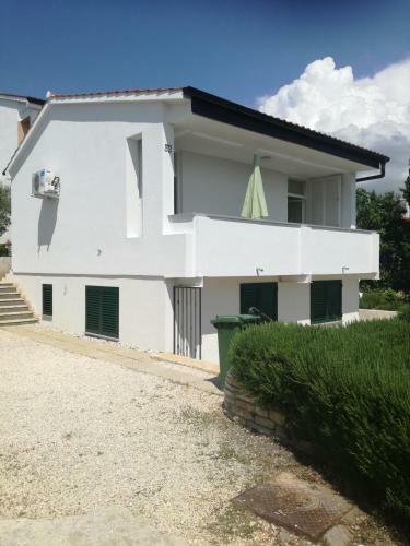Holiday Home Bujas - Apartman