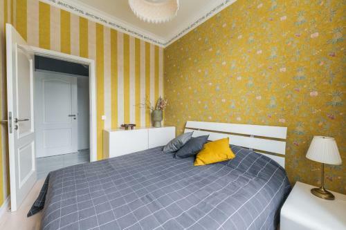 Lemon Tree Apartment