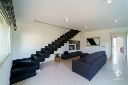 Villa Vittoria - Waterfront House