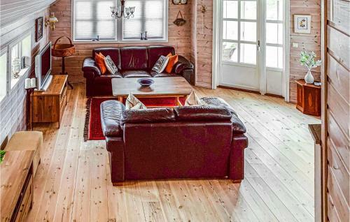 Awesome Home In Bekkjarvik With Wifi And 3 Bedrooms
