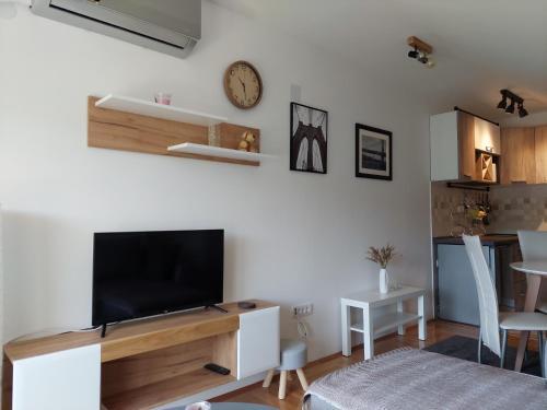Promenada View Apartments
