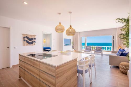 Beach View Apartment Praia Da Luz By Blue Diamond