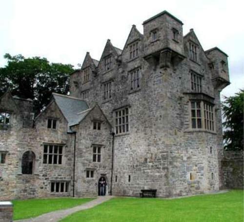 Whitehorse House