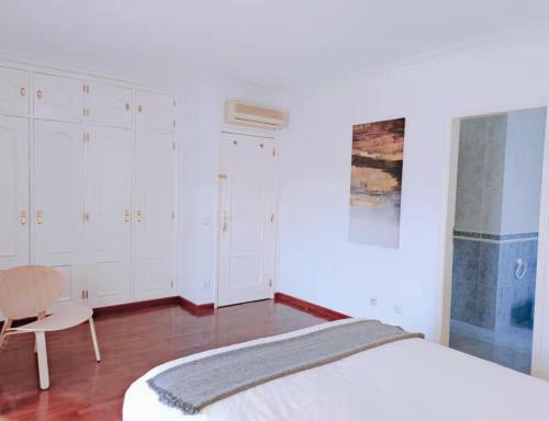 Hostal Alvide Guest House