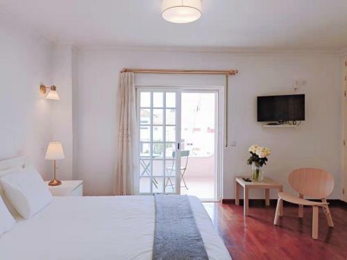 Hostal Alvide Guest House