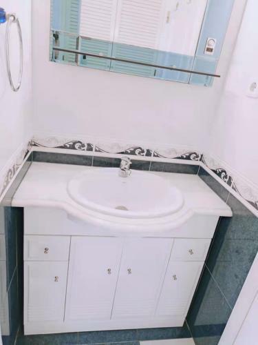 Hostal Alvide Guest House