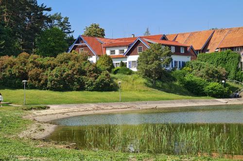 Lagoon View Apartment