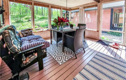 Nice Home In �lmhult With 2 Bedrooms