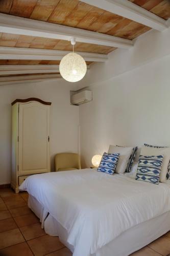 Hostal El Encinar De Arta