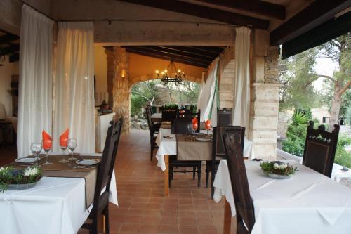 Hostal El Encinar De Arta
