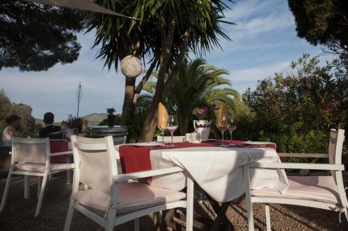 Hostal El Encinar De Arta