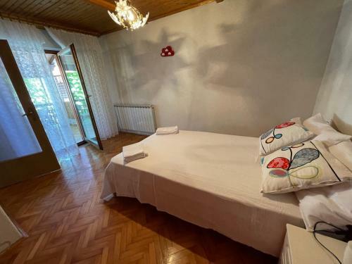 Apartment Capella, 3-bedroom Flat With A Parking