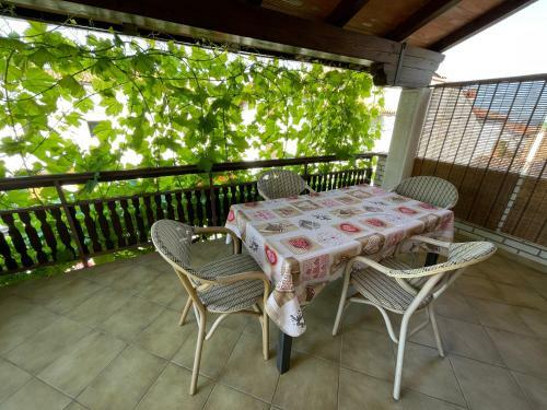Apartment Capella, 3-bedroom Flat With A Parking