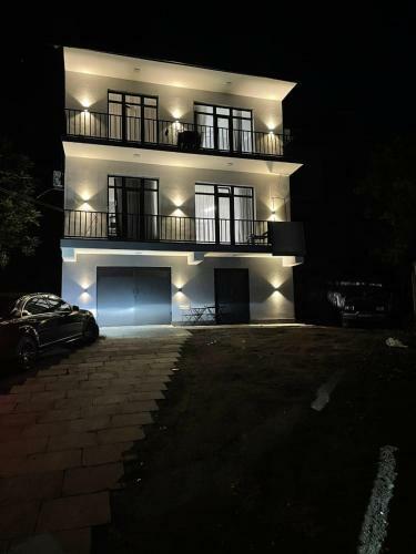 Hostal Grey House