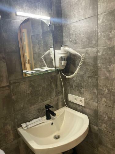 Hostal Grey House