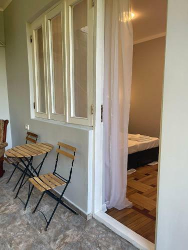 Hostal Grey House