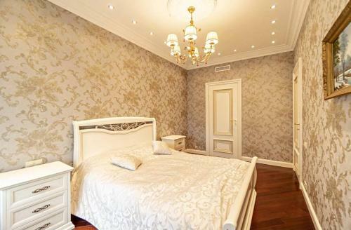 Abhazia White Aparts