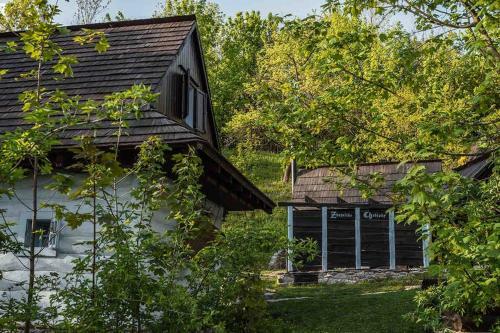 Zbojn�cke Chal�pky