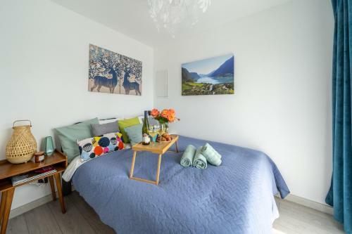 Family Garden Home With Parking & Playground