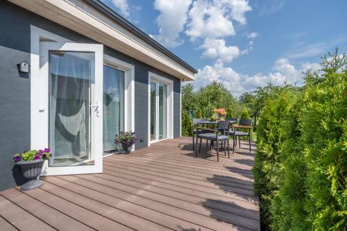 Family Garden Home With Parking & Playground