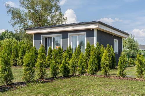 Family Garden Home With Parking & Playground