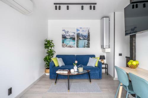 Family Garden Home With Parking & Playground