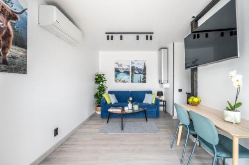 Family Garden Home With Parking & Playground