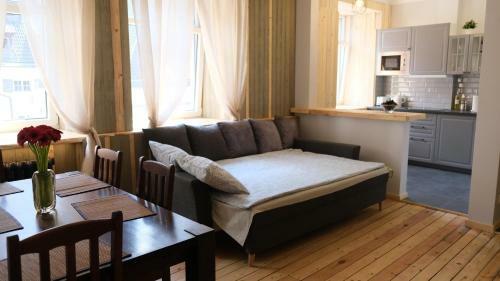 Classic 2-room Apartment In Old Town Riga