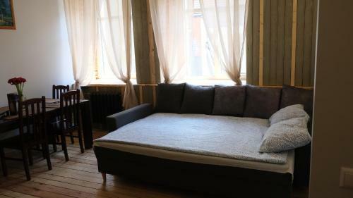 Classic 2-room Apartment In Old Town Riga