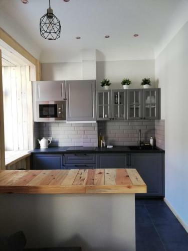 Classic 2-room Apartment In Old Town Riga