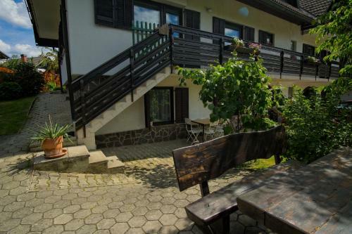 Bed & Breakfast The Village Rest - Brezje Gorenjska