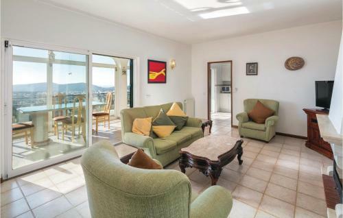 Three-bedroom Holiday Home In S.bras De Alportel
