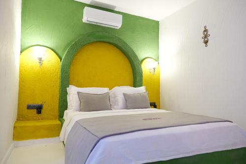 Hotel Tek Han Alacati