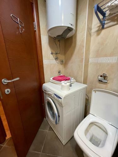 Pr?no Beach Front Apartment With Balcony